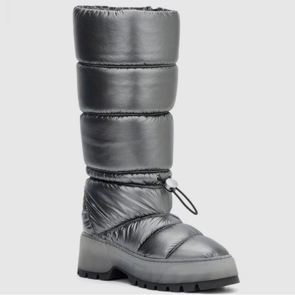 NWOT Aquatalia Arlo Metallic Gunmetal Gray Tall Puffer Winter/Rain Boot 6 - Picture 1 of 11